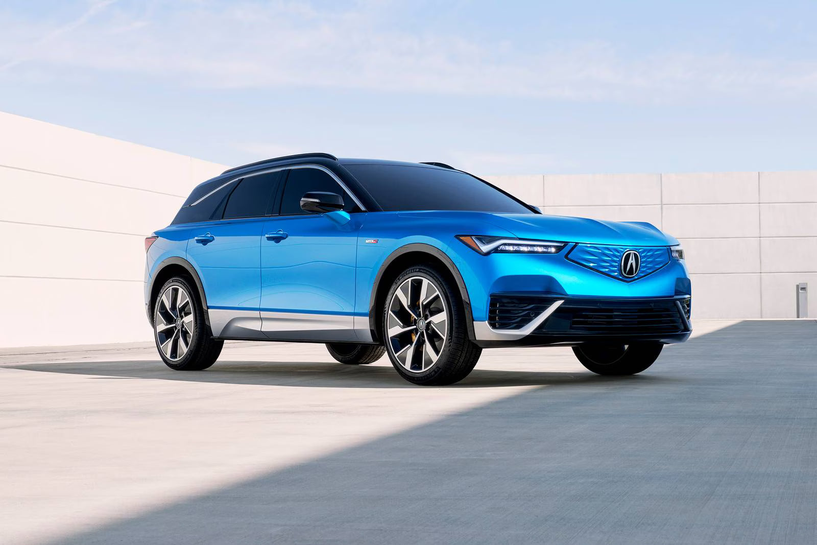 Upgrade Your Acura ZDX (2024–2026): Crossbars, Ski & Bike Carriers, Load Stops