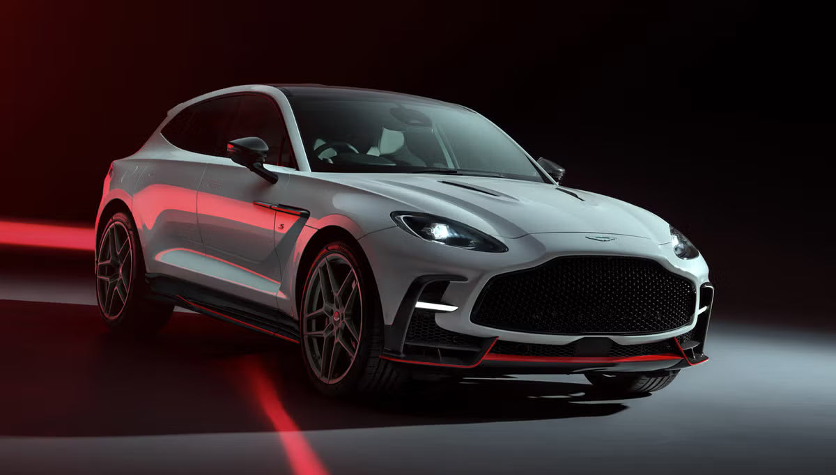 Upgrade Your Aston Martin DBX (2021–2026): Crossbars, Ski & Bike Carriers, Load Stops